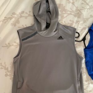 Sleeveless hoody